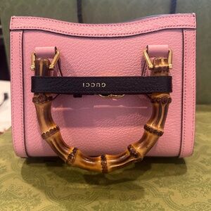 Authentic Gucci Diana Mini toe bag